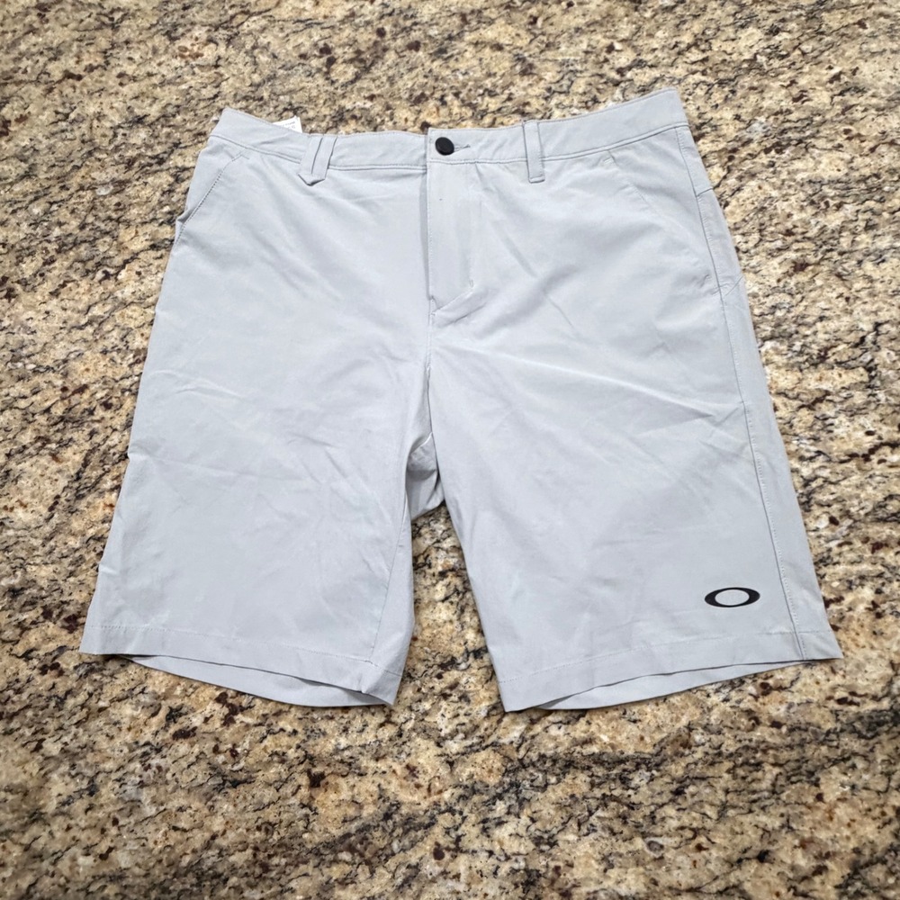 Oakley Mens Golf Shorts Light Gray Size 34 Performance Athletic Casual ws